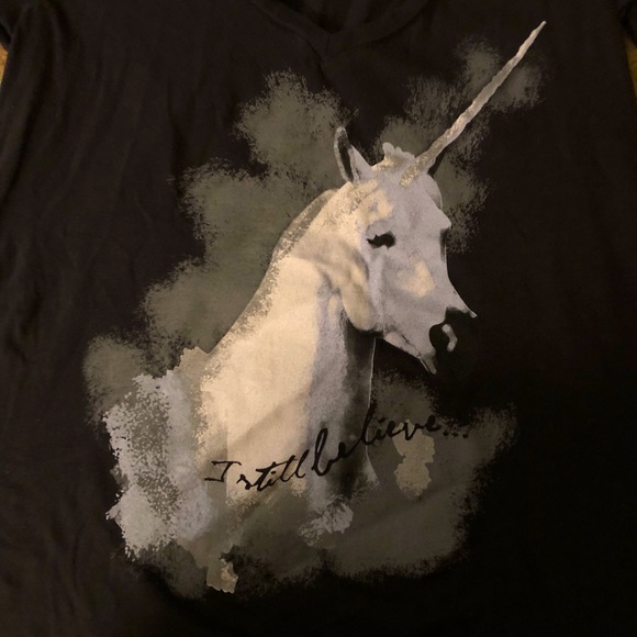 Unicorn T-shirt - Picture 3 of 4